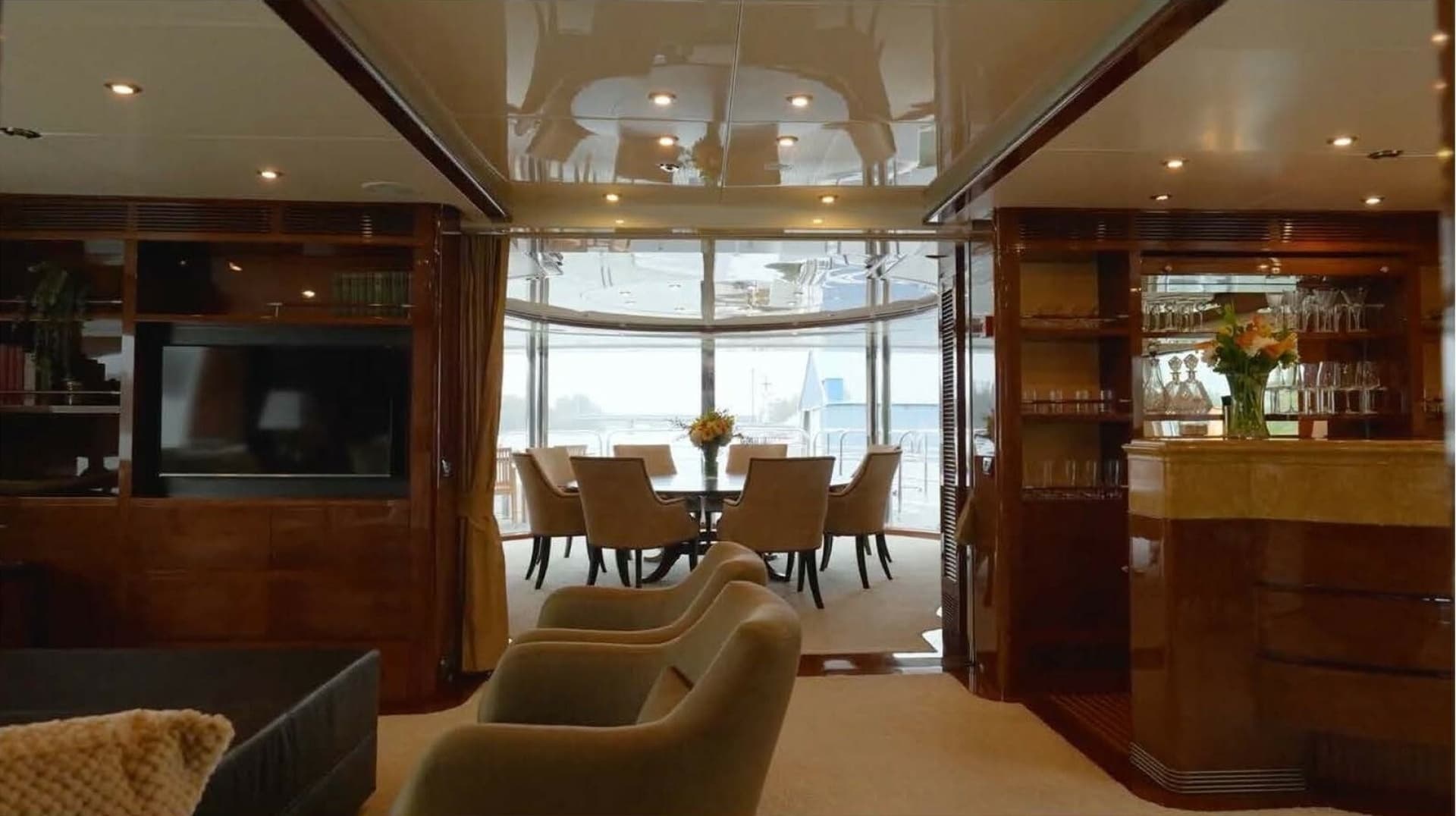 2004 Benetti 145 Vision photo 25
