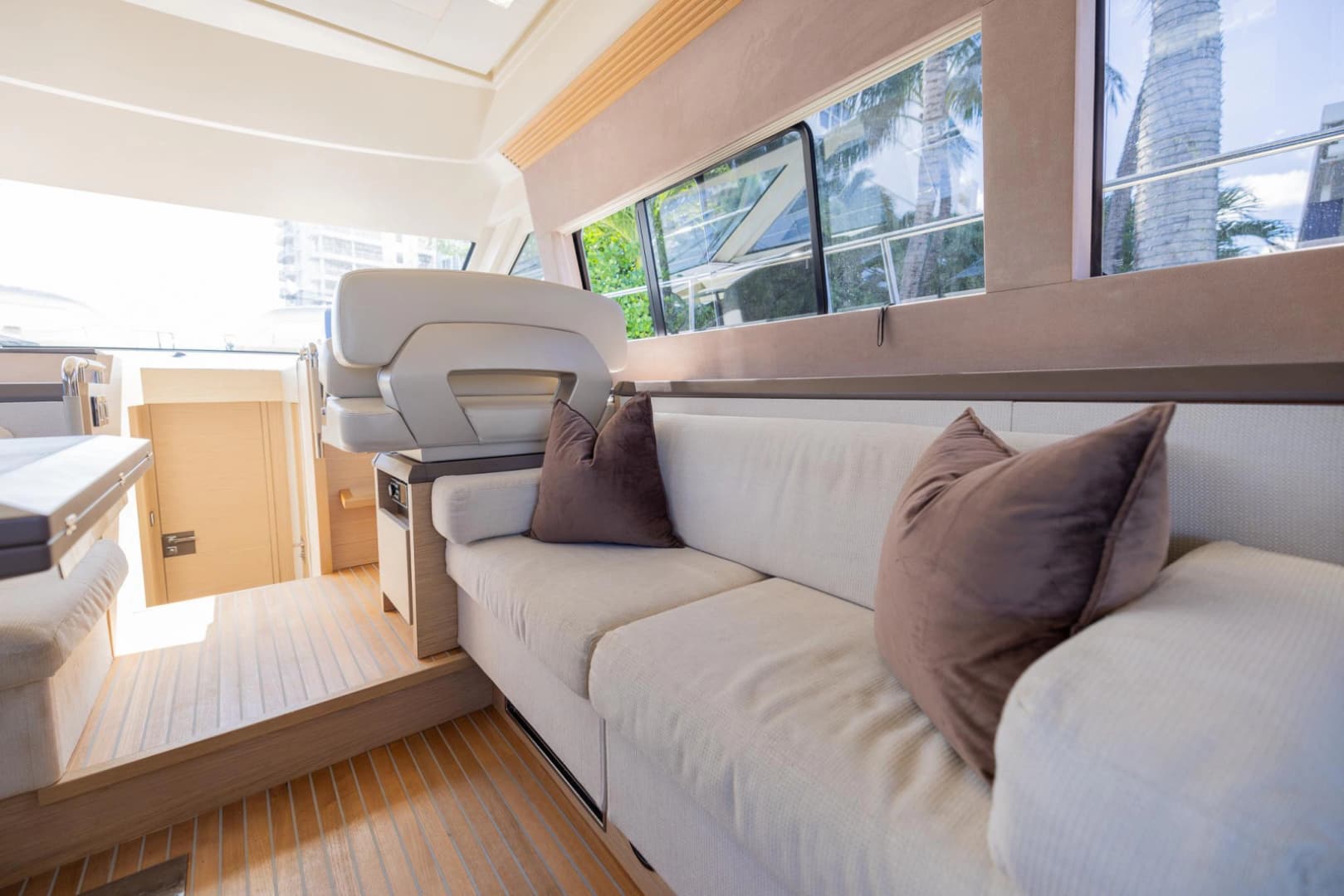 2016 Beneteau Monte Carlo 5 photo 19