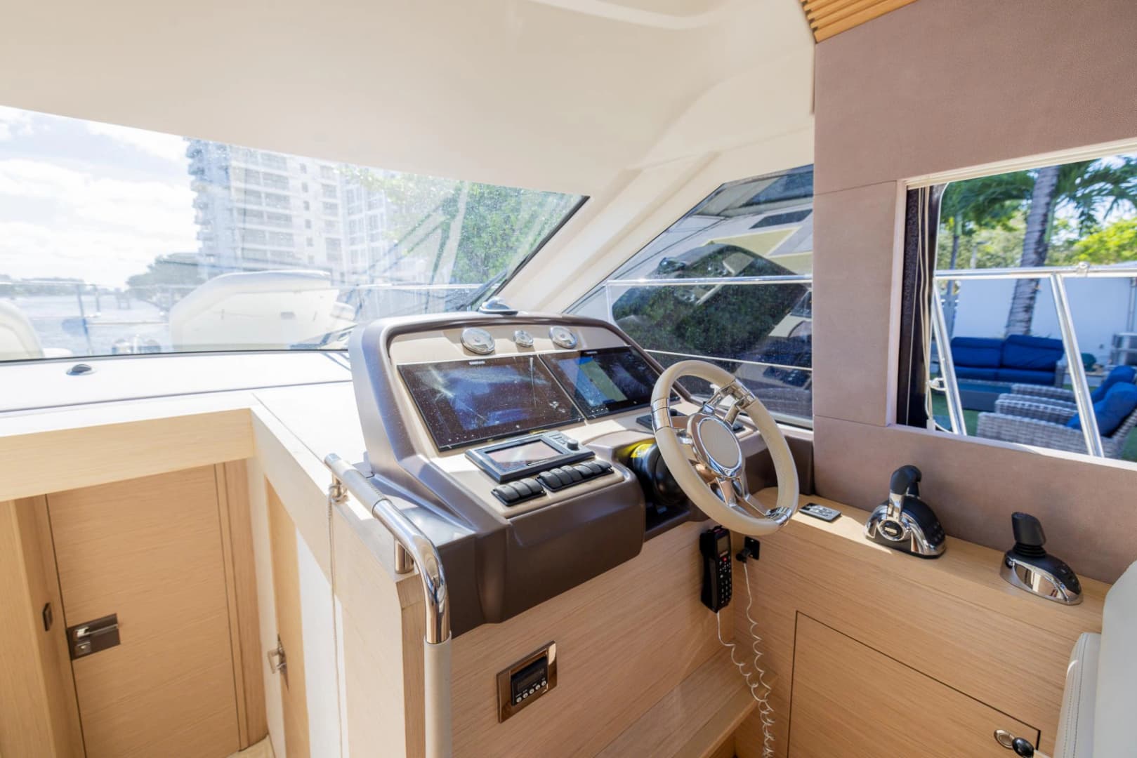 2016 Beneteau Monte Carlo 5 photo 22