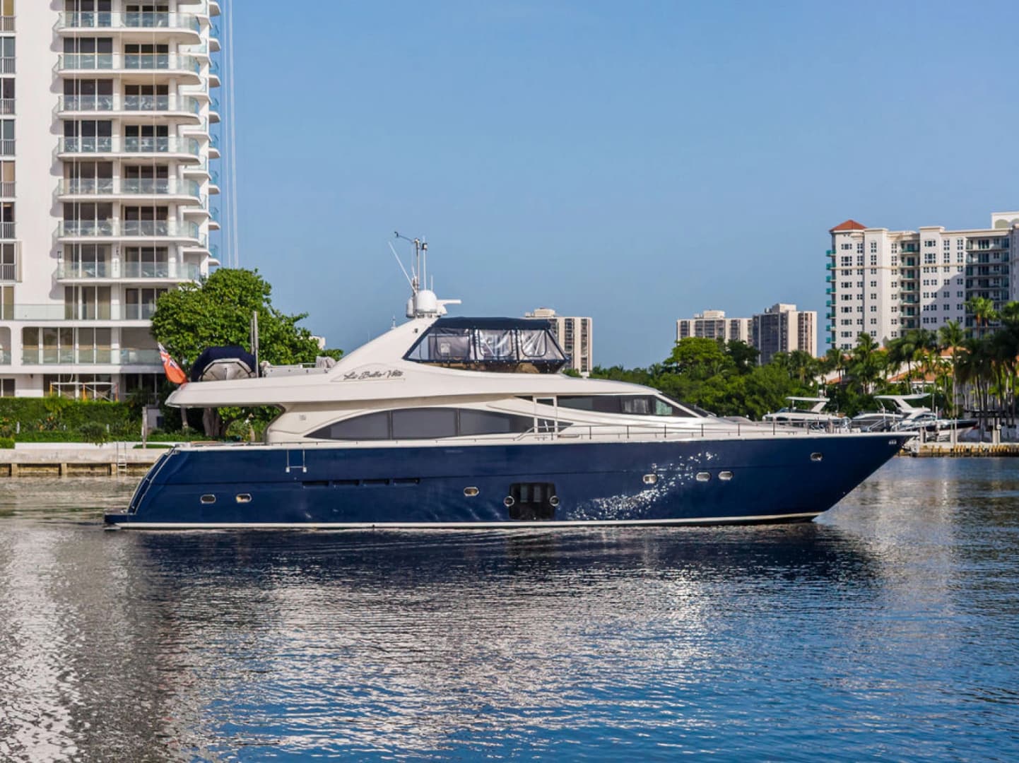 2006 Ferretti Yachts 830 photo 2