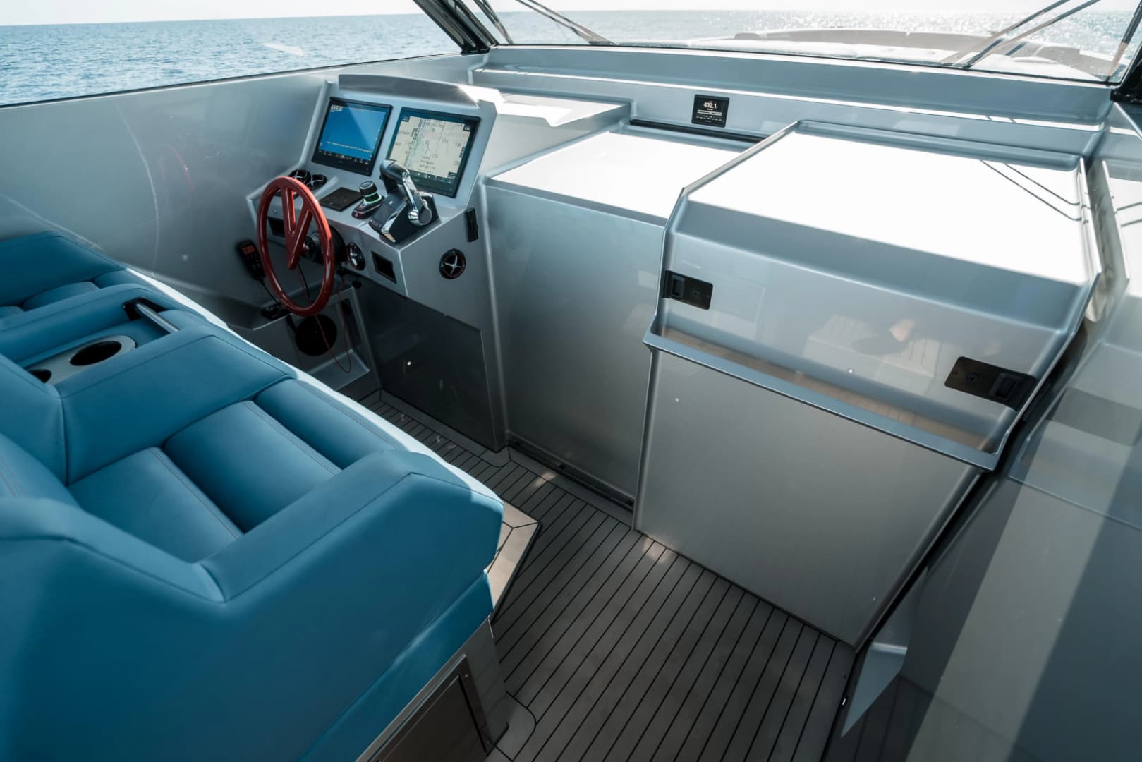 2023 Vanquish Yachts VQ45 Veloce Hardtop photo 31