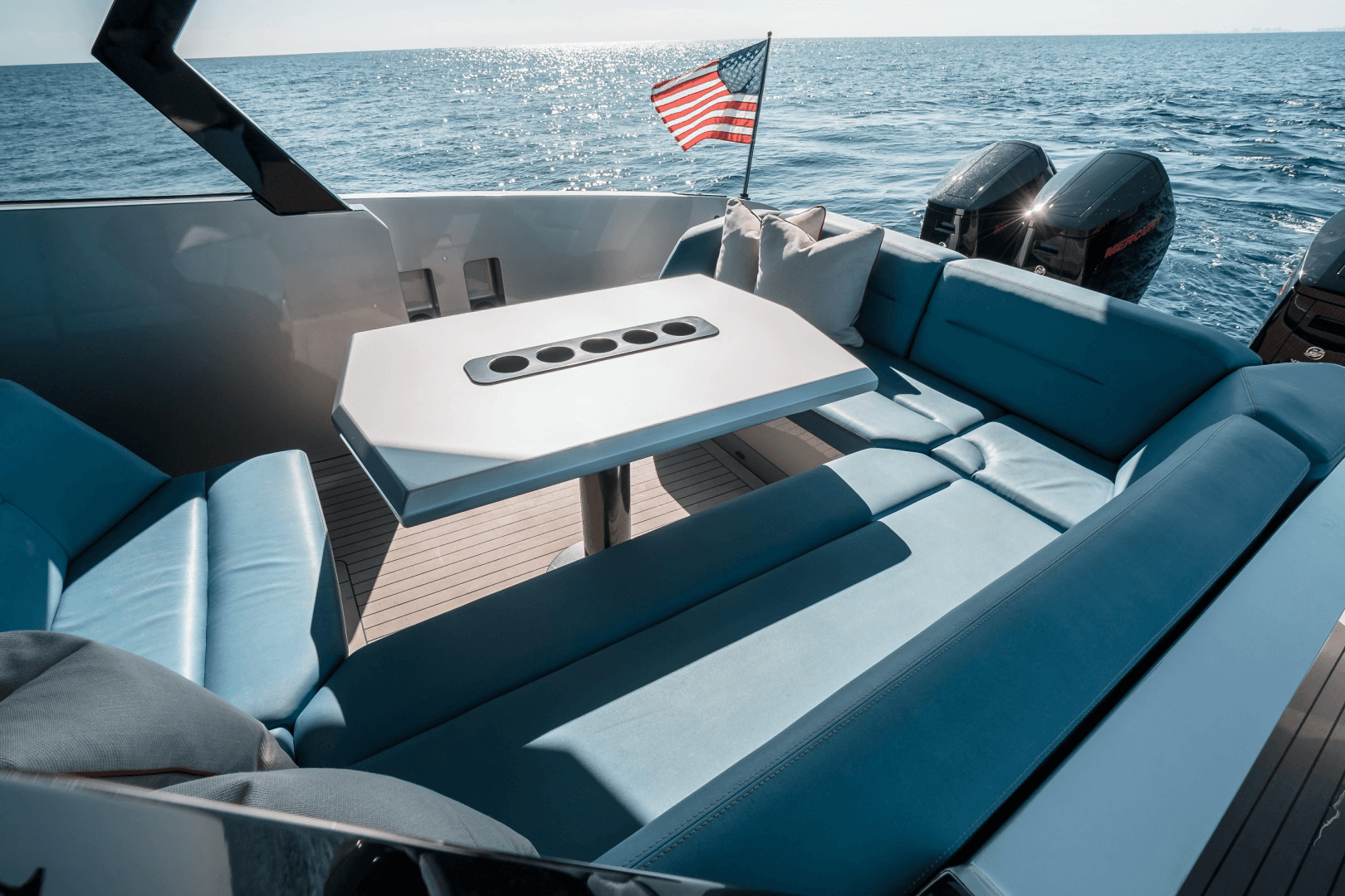 2023 Vanquish Yachts VQ45 Veloce Hardtop photo 16
