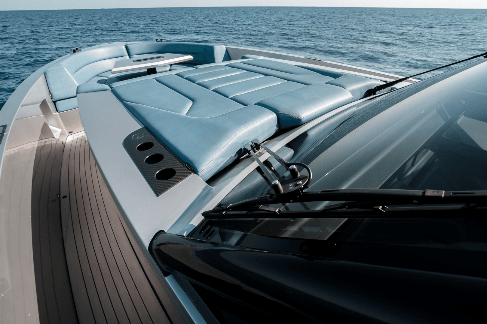 2023 Vanquish Yachts VQ45 Veloce Hardtop photo 23