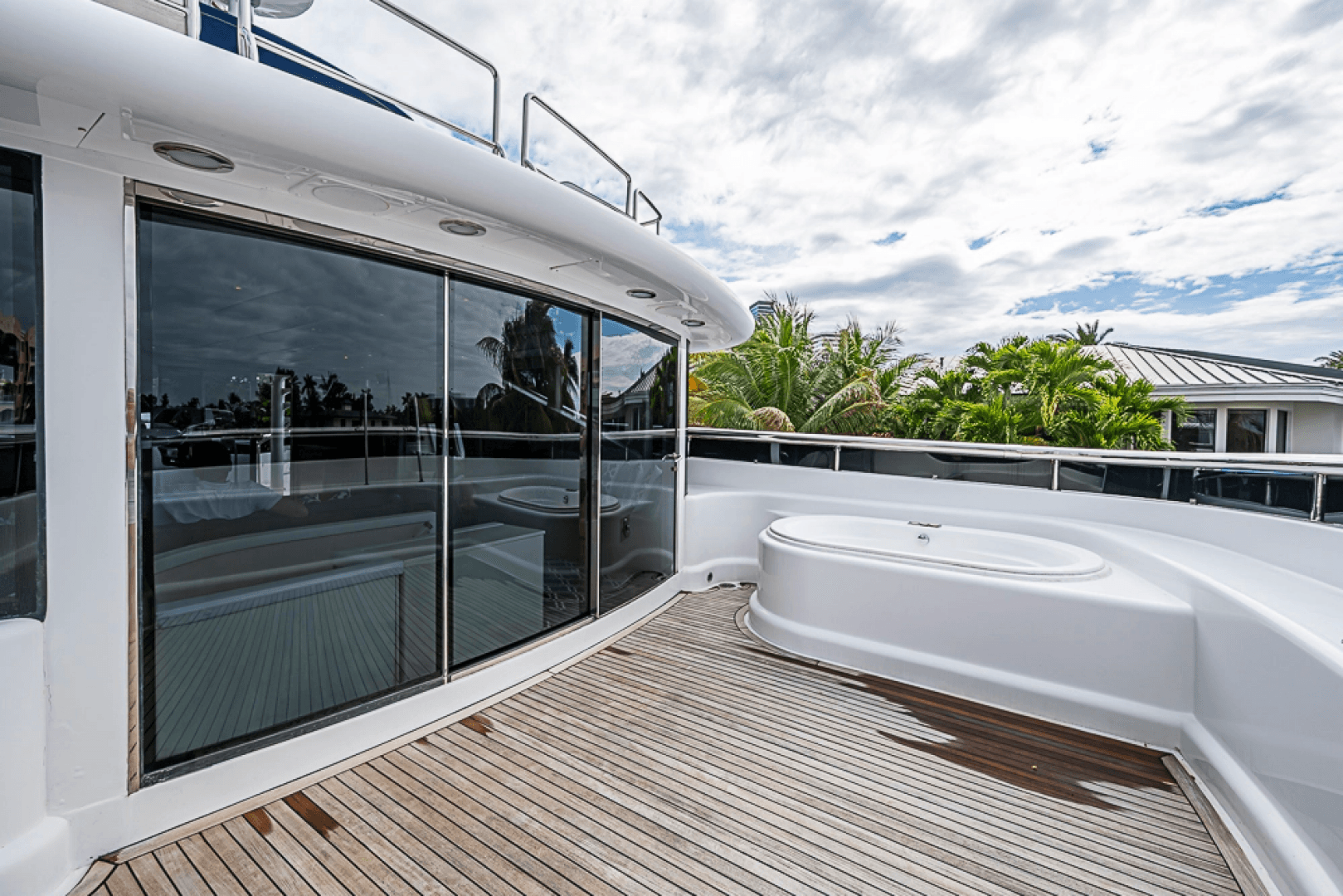 1994 Benetti Trideck photo 38