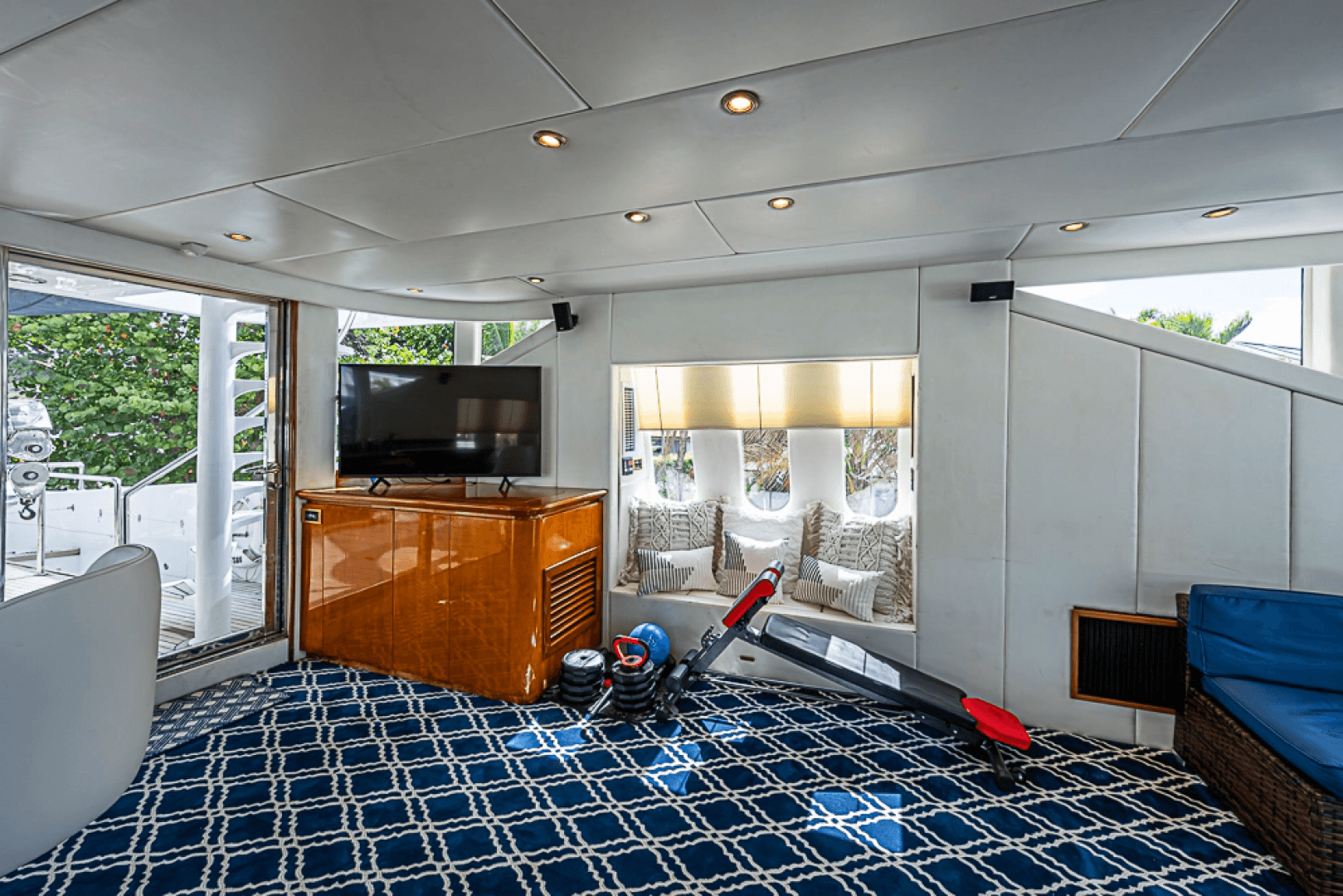 1994 Benetti Trideck photo 33