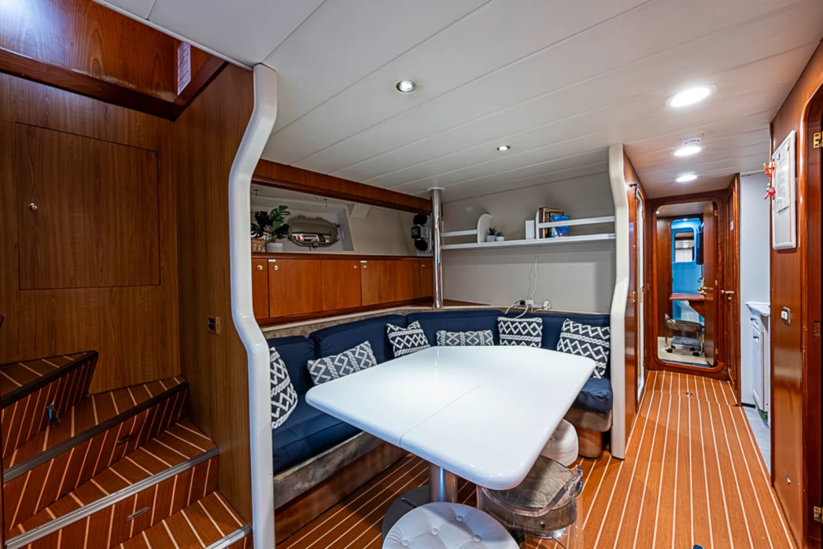 1994 Benetti Trideck photo 57