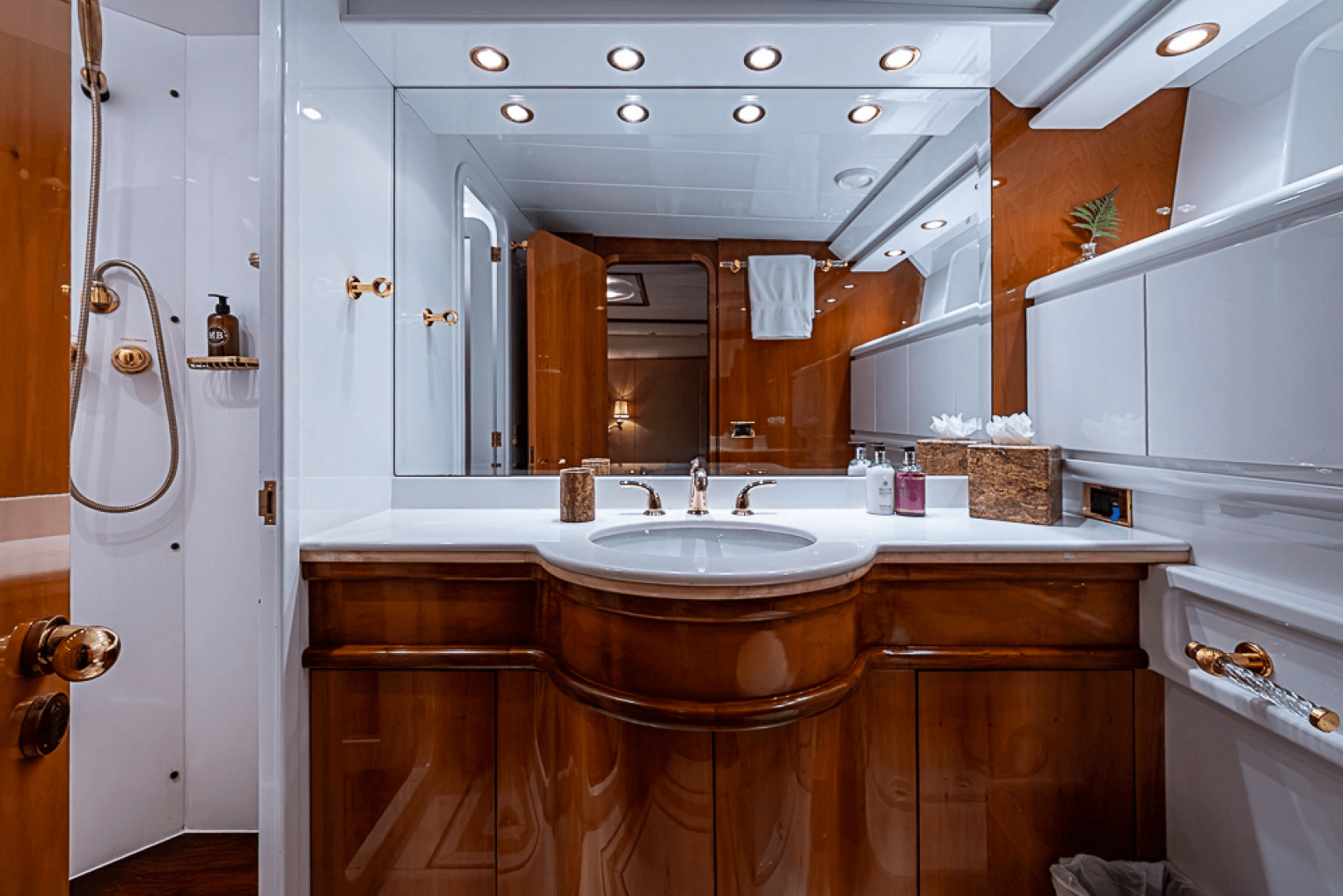 1994 Benetti Trideck photo 56