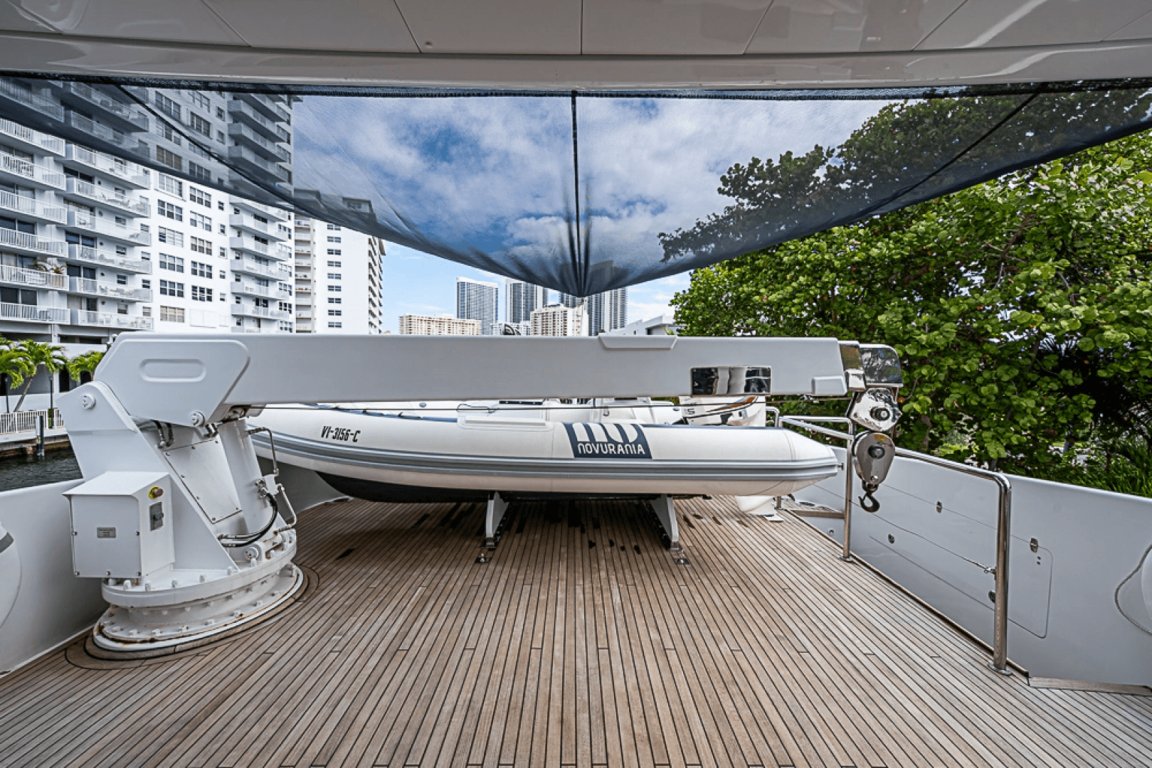 1994 Benetti Trideck photo 36