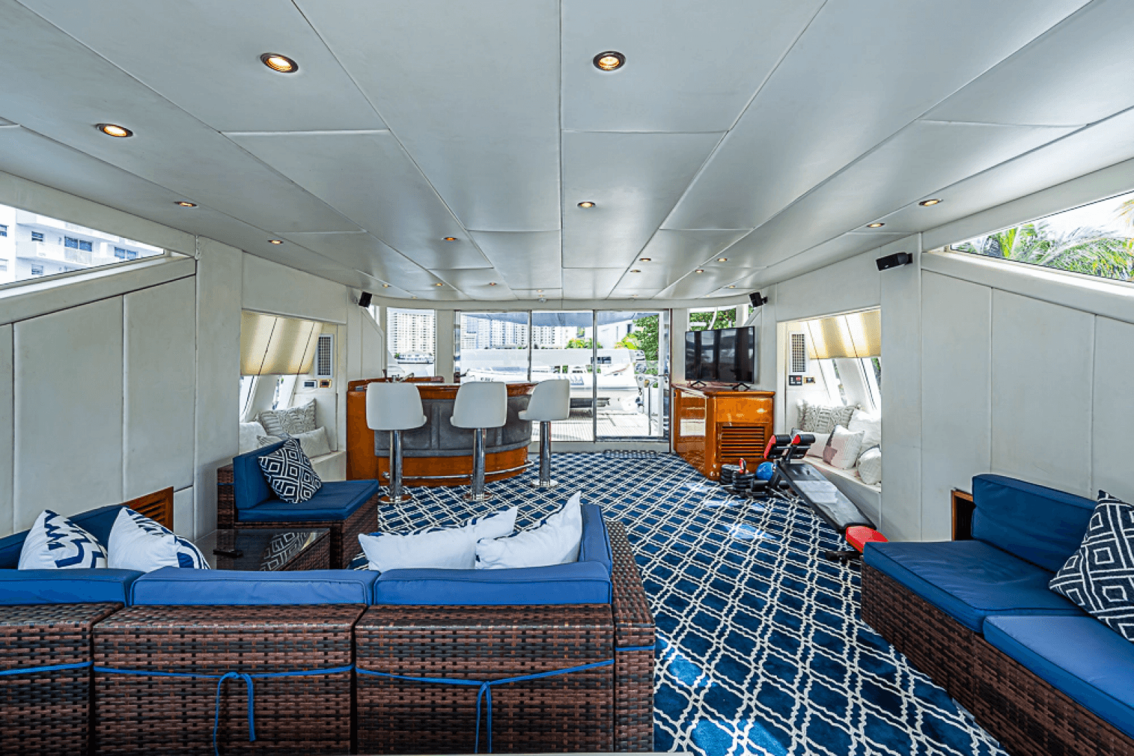 1994 Benetti Trideck photo 31