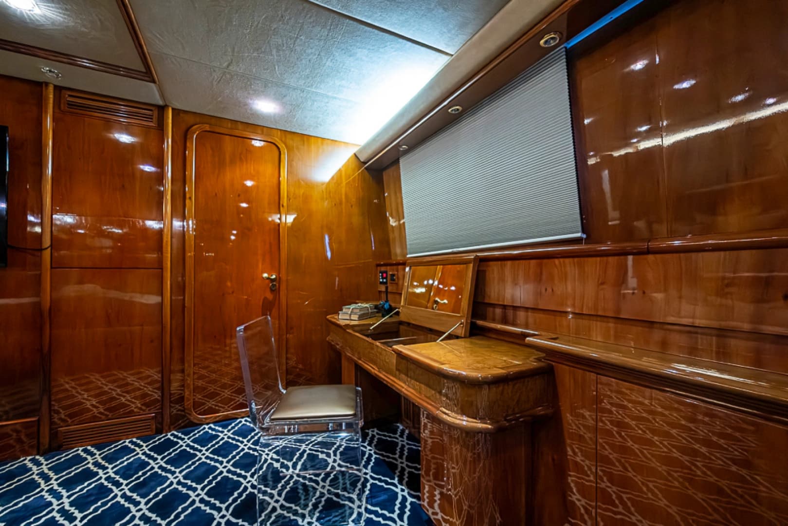 1994 Benetti Trideck photo 19