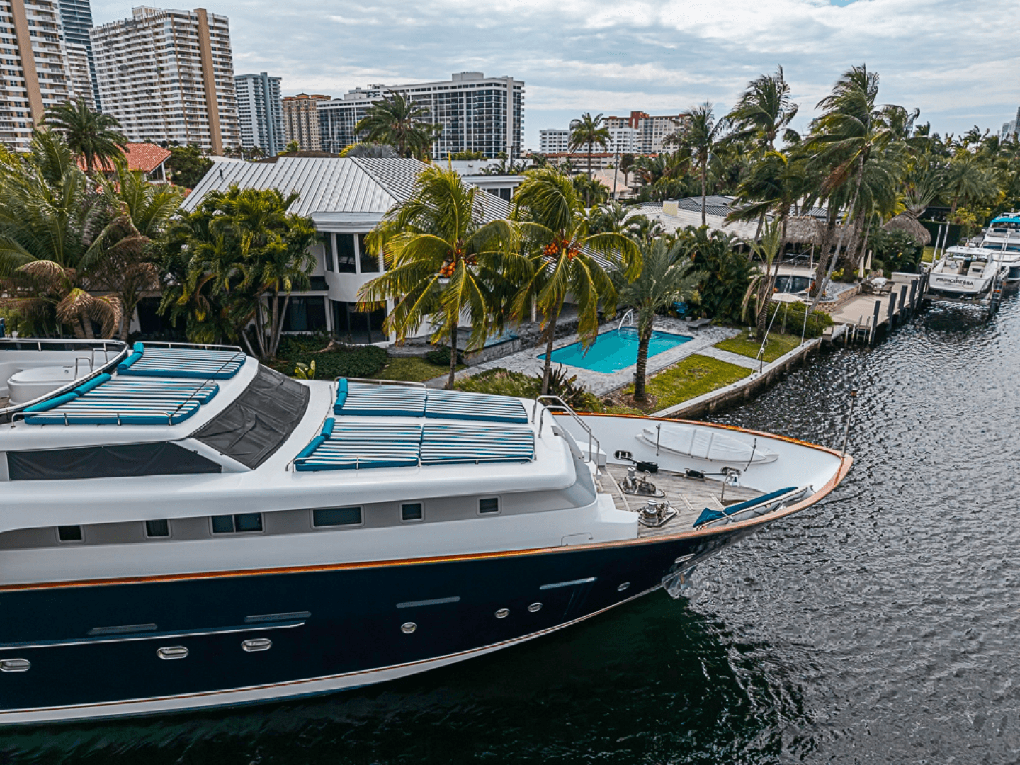 1994 Benetti Trideck photo 2