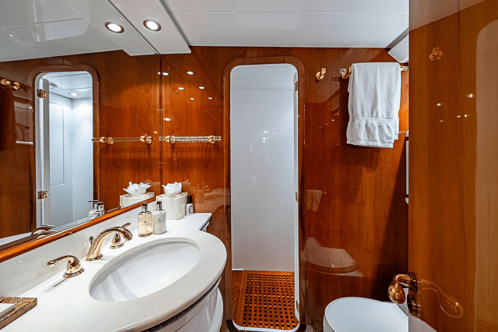 1994 Benetti Trideck photo 54