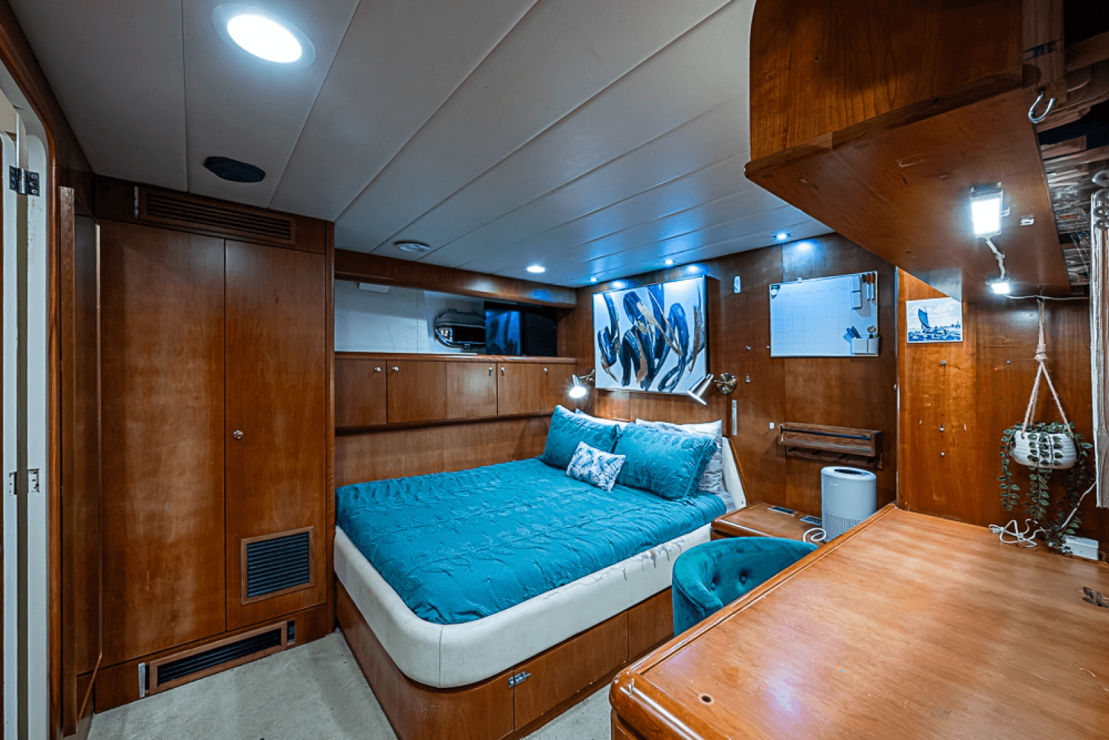 1994 Benetti Trideck photo 61