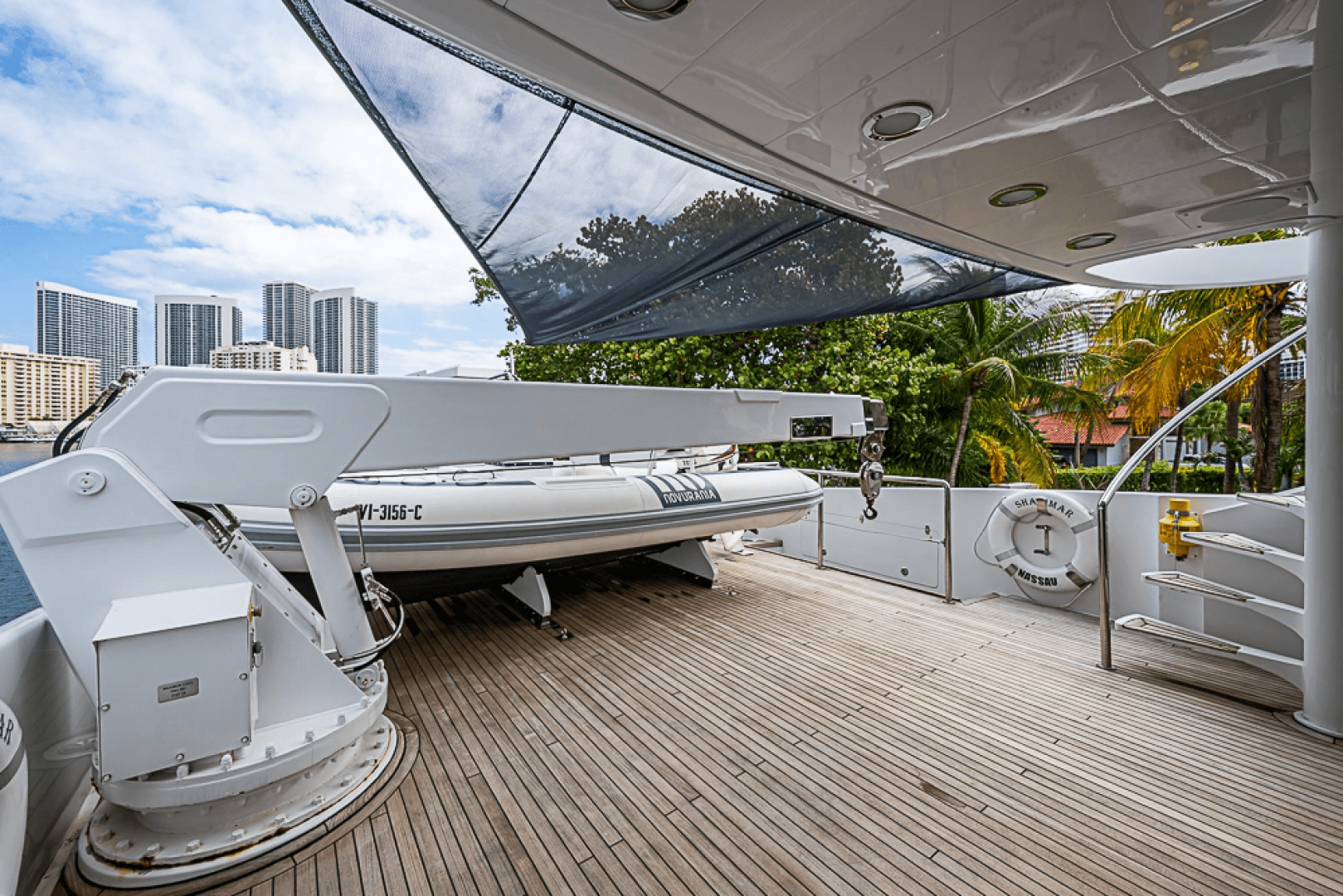 1994 Benetti Trideck photo 39