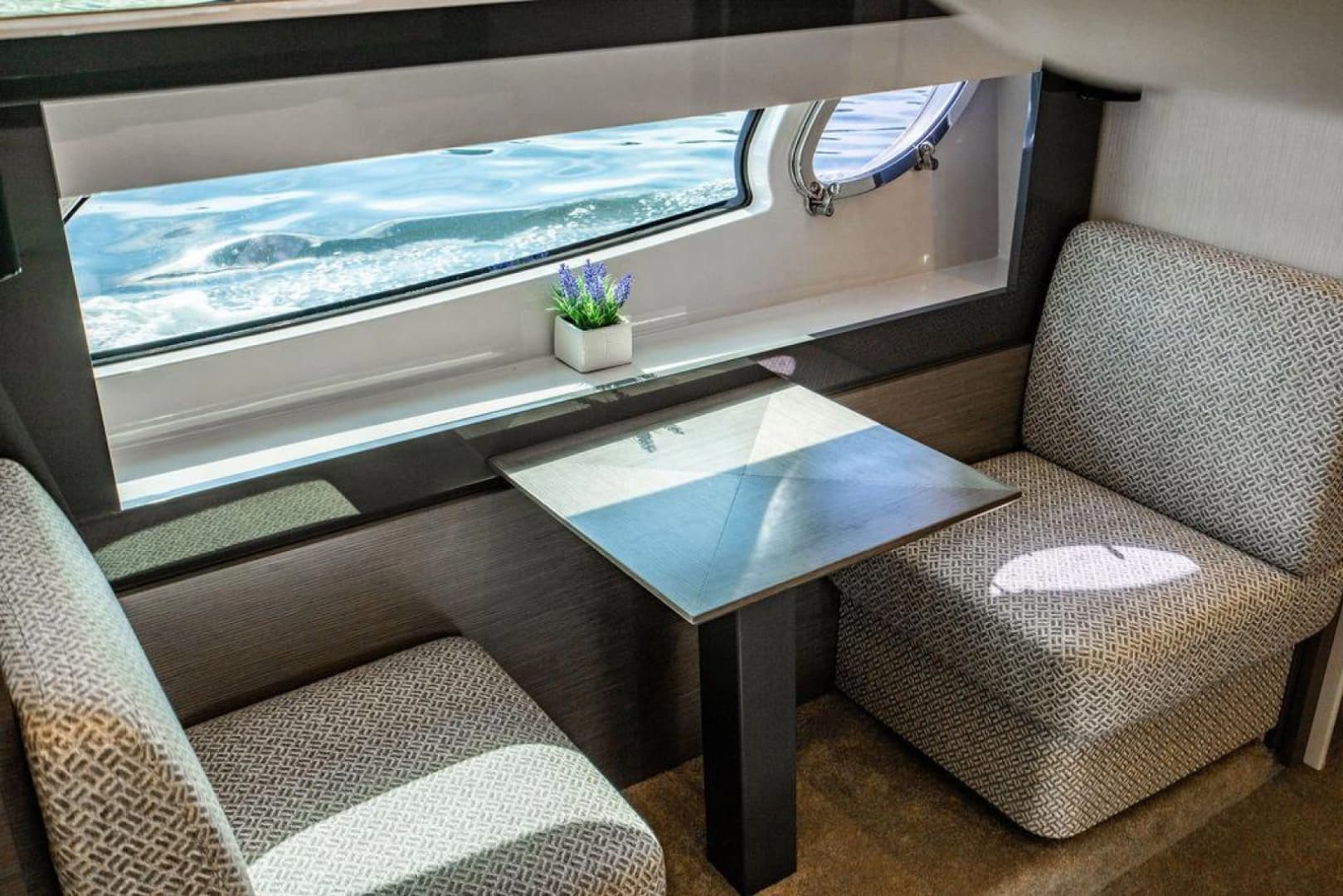 2018 Pershing 5x photo 38