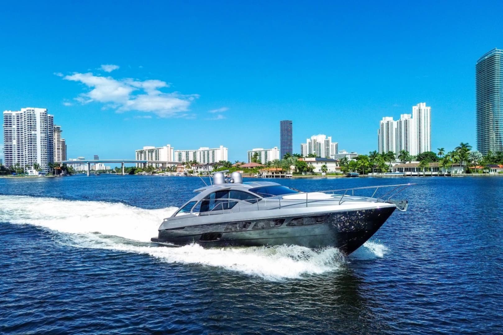 2018 Pershing 5x